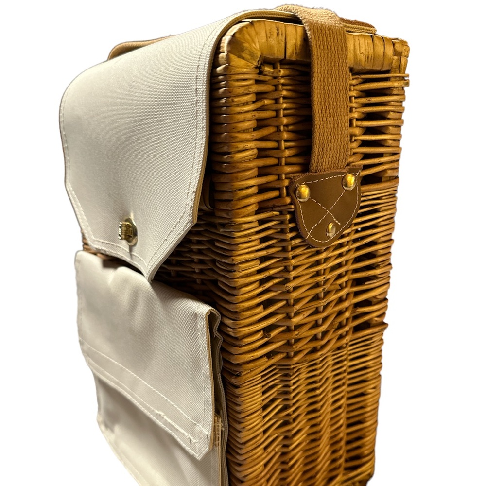 Picnic Time Wine Basket: Like New